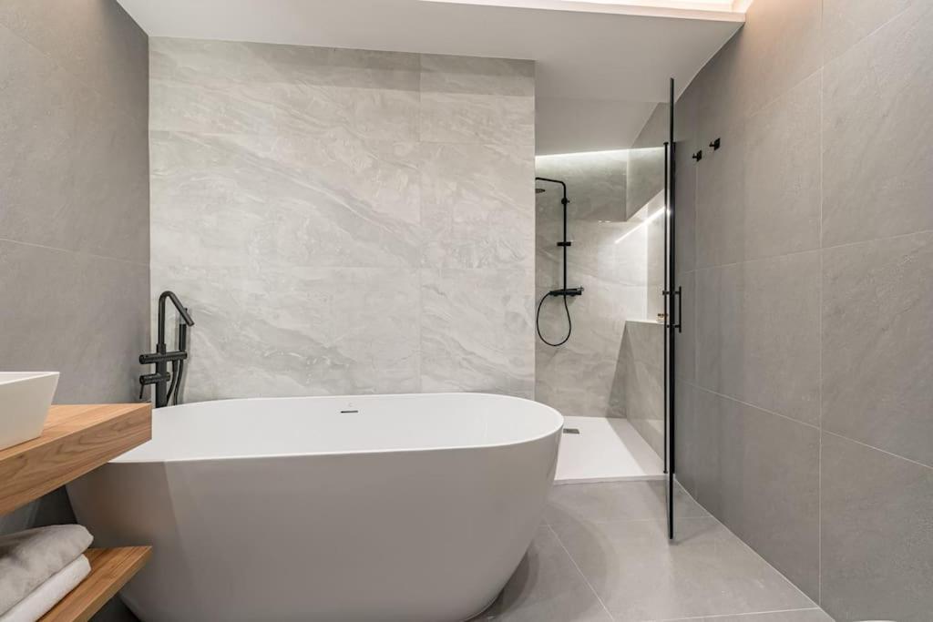 Puerta Del Sol 3Br 3Bh Apartment Madrid Luaran gambar