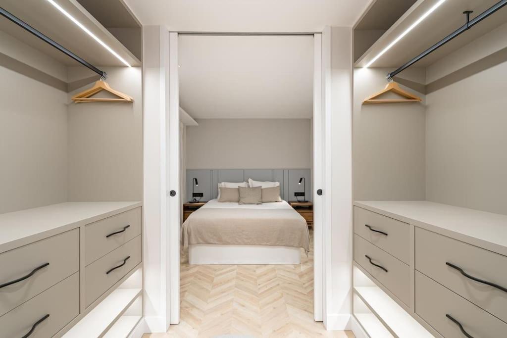Puerta Del Sol 3Br 3Bh Apartment Madrid Luaran gambar